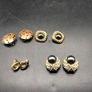 4 pairs Vintage Clip Earrings